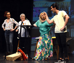 GRUPO DE TEATRO LAS MARIBELLAS
